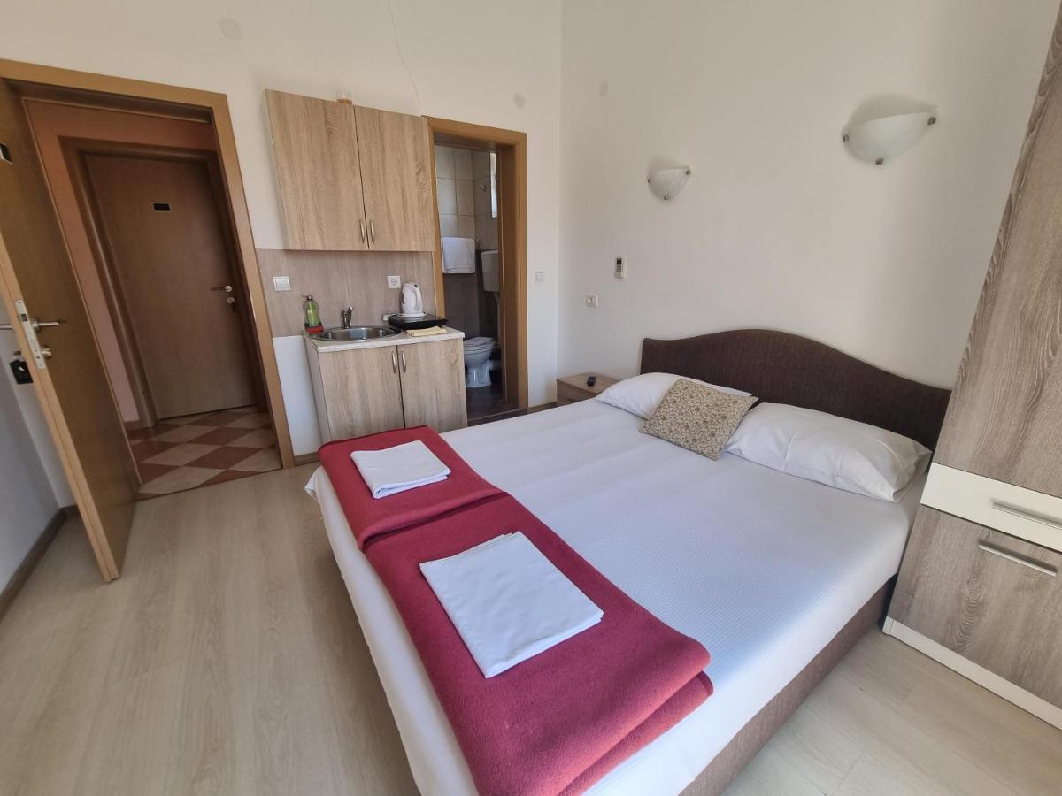 Guest House Damjana Budva Phòng bức ảnh