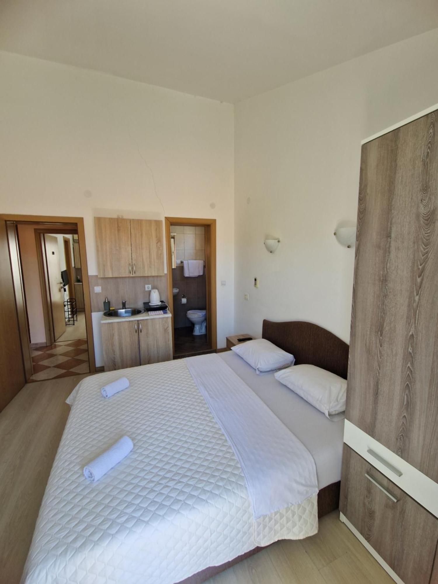 Guest House Damjana Budva Ngoại thất bức ảnh